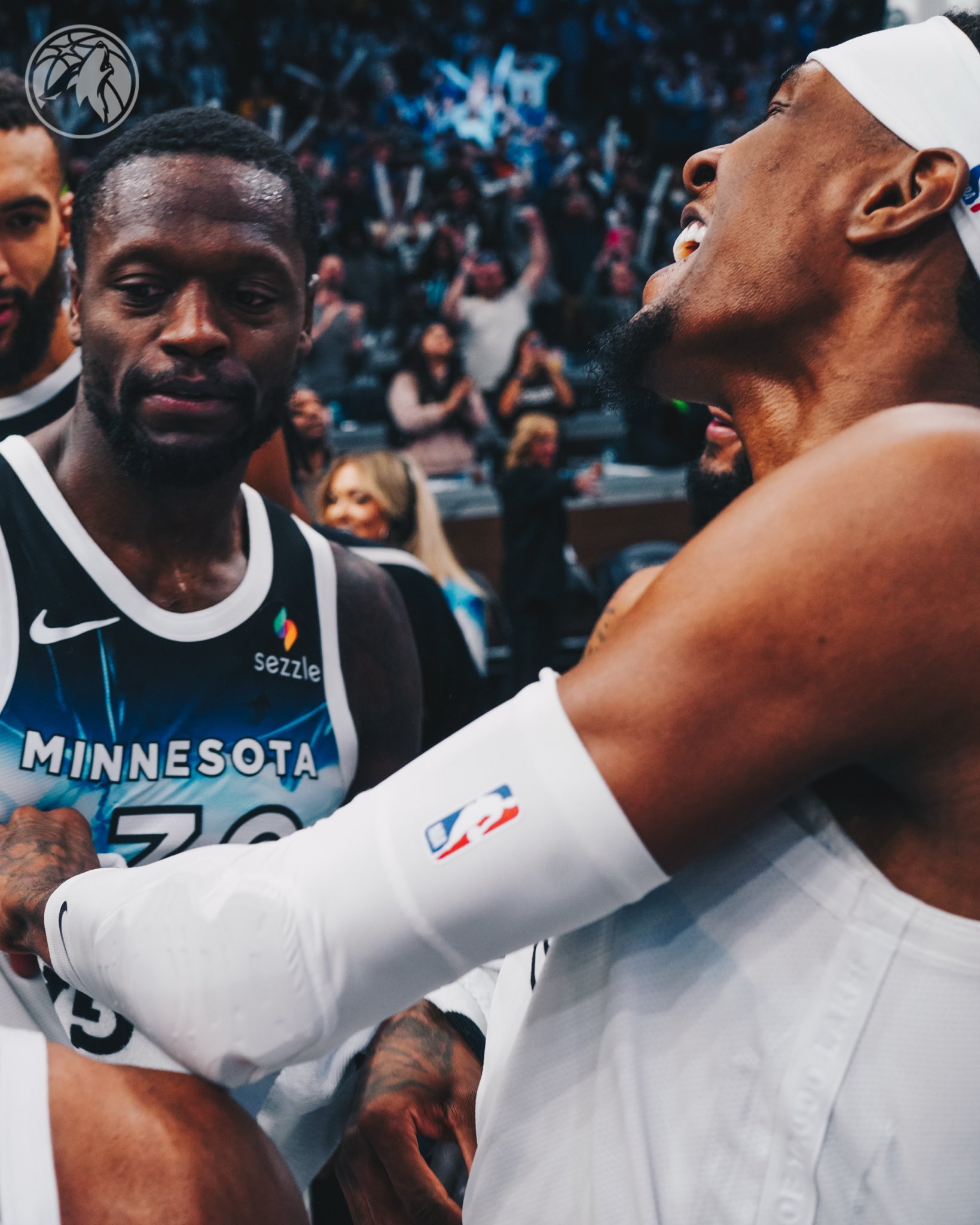 布莱顿发布备战花絮,关键时刻门线救险,欧联任务艰巨,球探报告显示潜力 布莱顿发布备战花絮,关键时刻门线救险,欧联任务艰巨,球探报告显示潜力