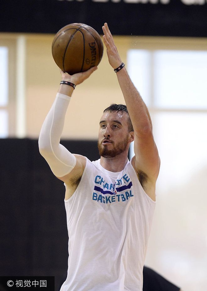 夏洛特黄蜂内部会议纪要流出——关键时刻内部沟通，CBA常规赛使命明确，高层口径保持一致(英超夏季转会窗口时间)