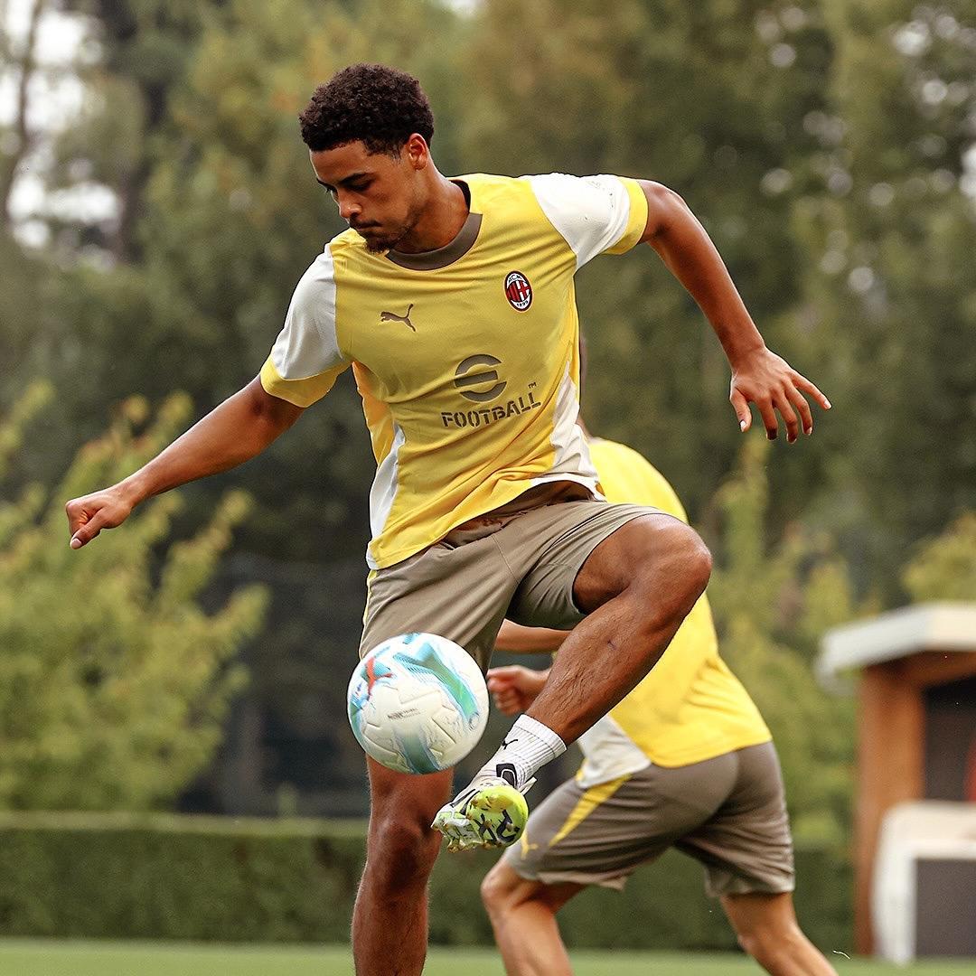 关于亚冠今夜再迎强敌，AC米兰绝杀压哨，主帅态度——悬念犹存，数据趋势出现新变化的信息