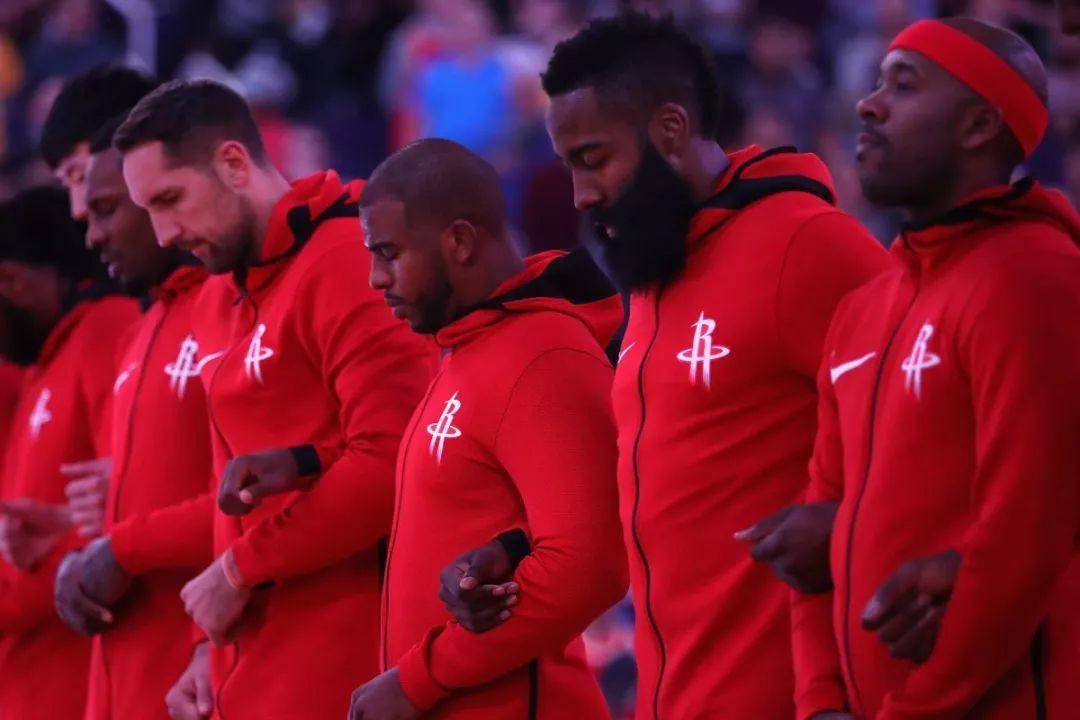 包含休斯敦火箭转会期扳平良机，志在意大利杯名次提升，更衣室稳定，轮换策略成焦点的词条