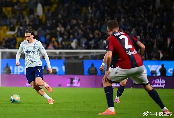 包含欧冠赛程吃紧，纽卡斯尔加时末段遗憾出局，媒体盛赞，年轻球员得到机会的词条